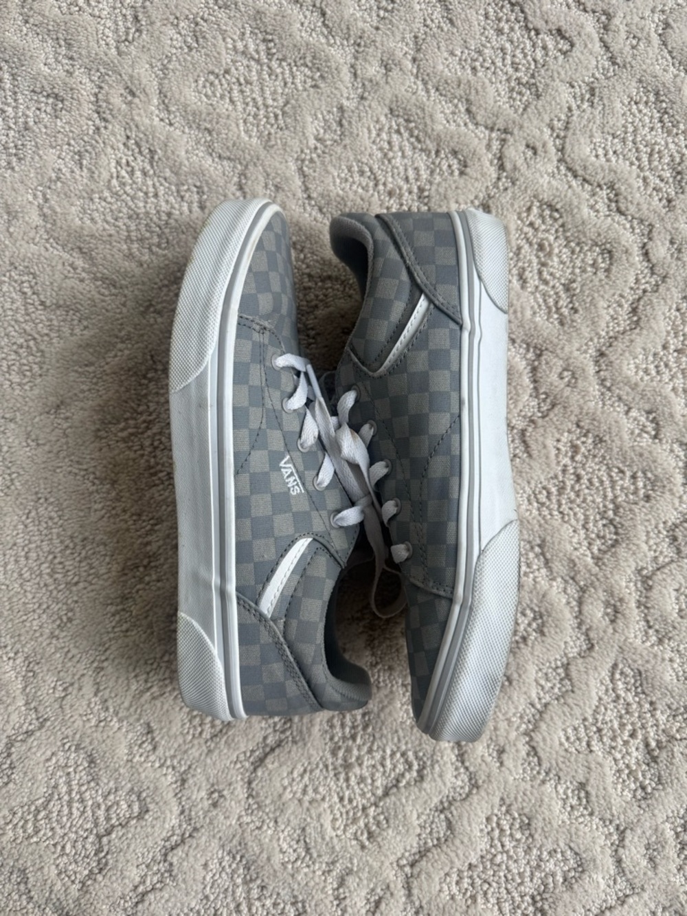 Vans Checkerboard Low-Top Sneakers in Gray Youth